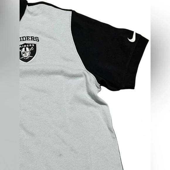 Nike Las Vegas Raiders Athletic Polo Shirt 2 button Black/Gray Medium - Picture 3 of 7